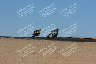 media/Oct-30-2022-CVMA (Sun) [[fb421c3cec]]/Race 11 Amateur Supersport Open/